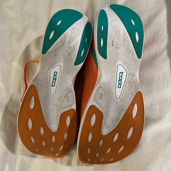 Topo Men’s Specter Running Shoe (size 10.5, Orange/Seafoam), basically NWOT - Picture 6 of 6